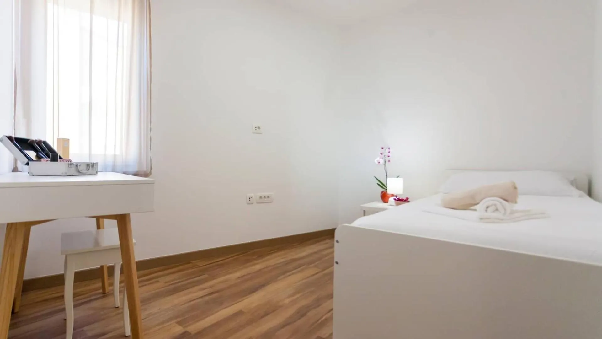 Apartments With A Parking Space Nska, Krk - 21768 Malinska Croatia