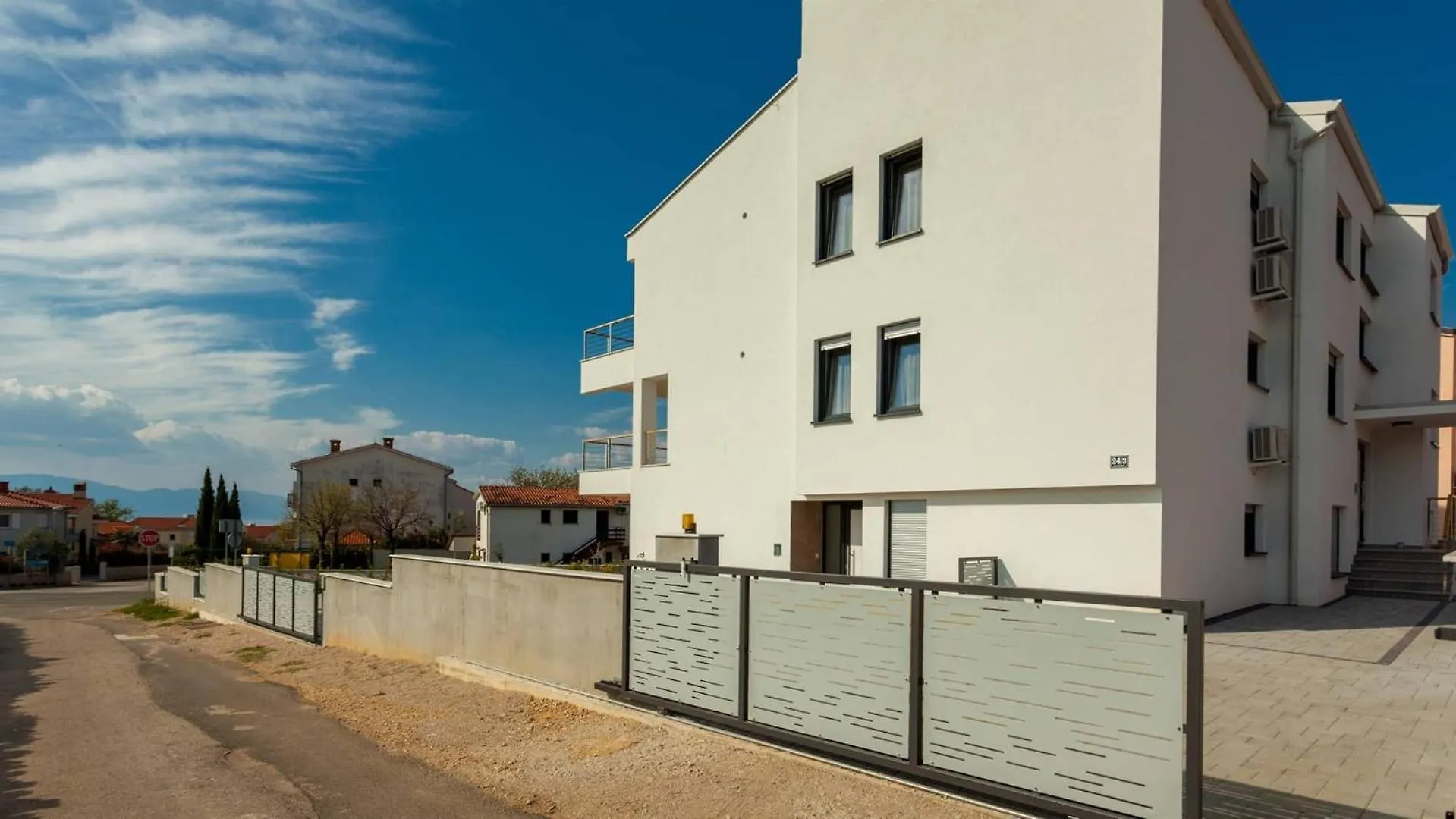 Apartments With A Parking Space Nska, Krk - 21768 Malinska