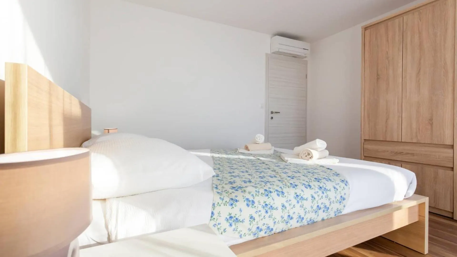 Apartments With A Parking Space Nska, Krk - 21768 말린스카